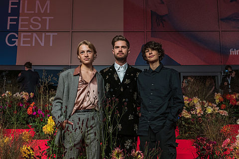 Rode loper wordt bloemenveld voor 'Close' op openingsavond 49ste Film Fest Gent